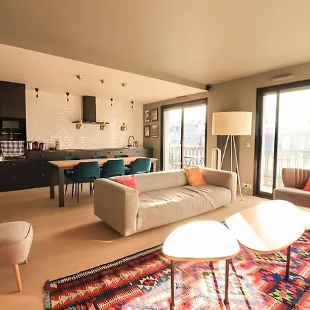Luxuriousflat#victorhugo#trocadero#vieweffeiltower Parigi